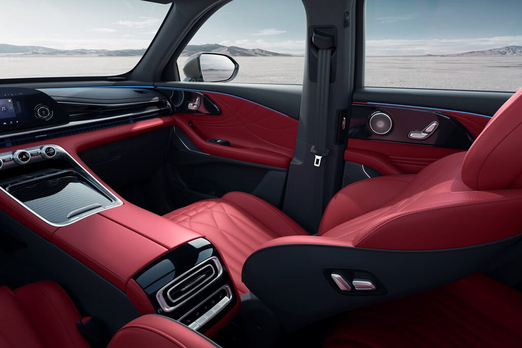 Omoda9 - Design interiéru